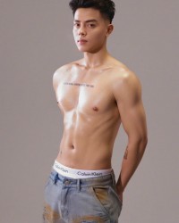 hữu